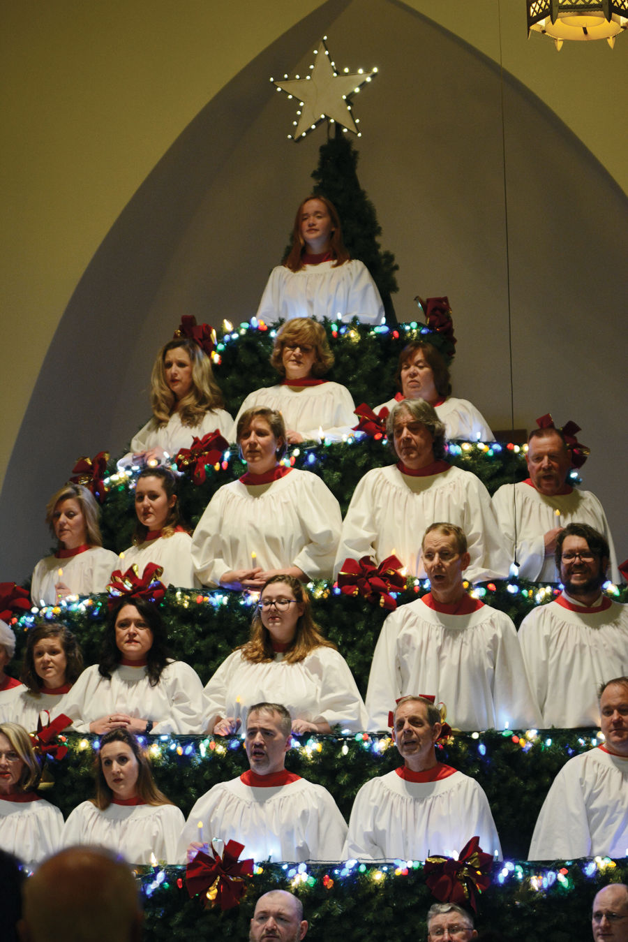 J-OBC-Singing Christmas Tree_4340.jpg